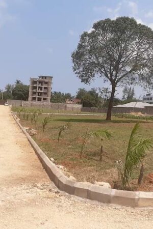 MTWAPA GATED ESTATE 50 BY 100 & 40 BY 80 PLOTS FOR SALE