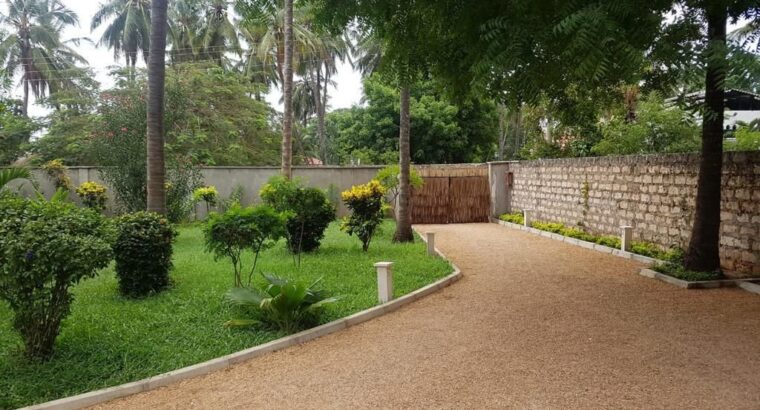 FOR SALE: 2 BEDROOM BUNGALOW(ON A 1/4 ACRE LAND) & 50 METRES FROM THE BEACH-WATAMU/KILIFI