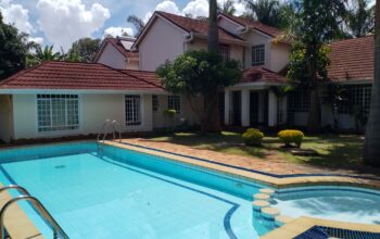 FOR SALE: 4 BEDROOMS MANSION, RUNDA ESTATE(ON 1/2 ACRE LAND)